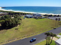 2 Cliff Road