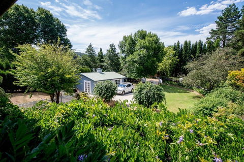 Bowral Escape - Redcliffe Tourism 25