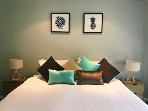 Bowral Escape - Redcliffe Tourism 21