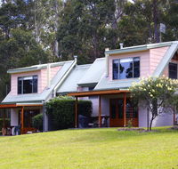 Bawley Bush Retreat and Cottages - Redcliffe Tourism
