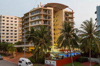 Cullen Bay Resorts