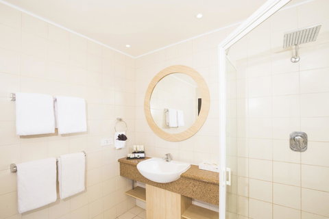 Discovery Resorts - Kings Canyon - Redcliffe Tourism 4