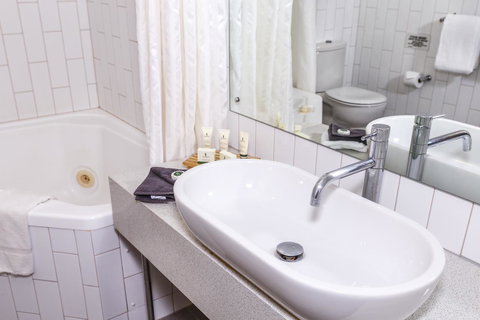 Discovery Resorts - Kings Canyon - Redcliffe Tourism 14