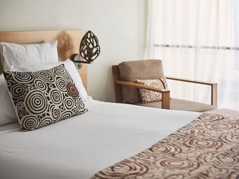 Sails In The Desert - Redcliffe Tourism 1