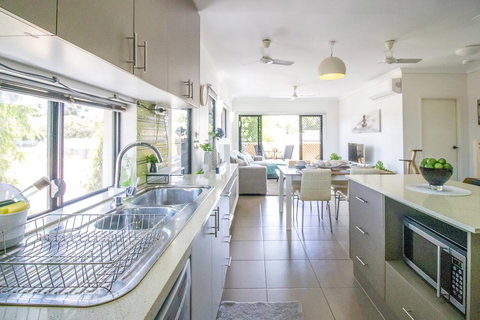 ZEN QUEST - The NOMADS PAD Near Nightcliff Markets & Sunset Foreshore - Redcliffe Tourism 25