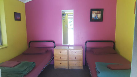 Alice Lodge - Redcliffe Tourism 40