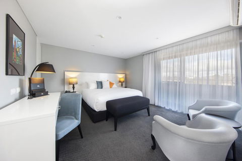 Canberra Rex Hotel - Redcliffe Tourism 27