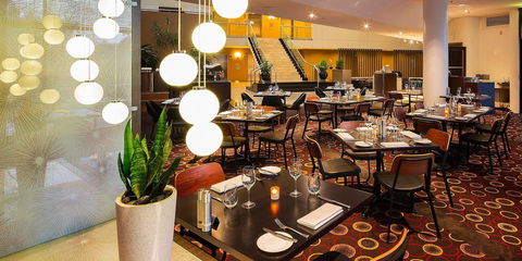 Crowne Plaza Canberra, An IHG Hotel - Redcliffe Tourism 3
