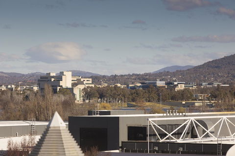 Crowne Plaza Canberra, An IHG Hotel - Redcliffe Tourism 17