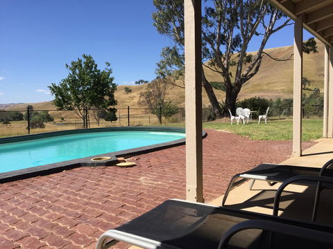 BONNIE DOON - GREAT GET AWAY - Redcliffe Tourism 0