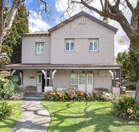 Boronia Lodge - Redcliffe Tourism