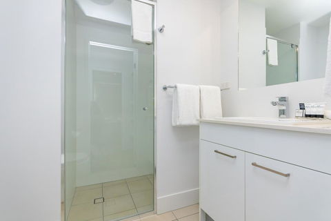 Boulevard North Lakes - Redcliffe Tourism 3