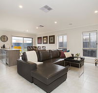 BOUTIQUE STAYS - Carinya - Redcliffe Tourism