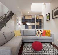 Boutique Stays - Somerset Terrace Townhouse in Richmond - Redcliffe Tourism