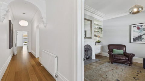 Boutique Stays - Victorian Vogue, Richmond House - Redcliffe Tourism 2