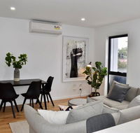 Brand New 2 Bed Apartment with Stunning City Views - Redcliffe Tourism