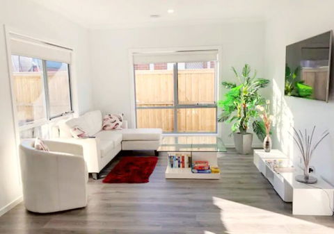 Brand New Home, 10 Mins To Beach, Torquay, Geelong, Deakin, Hospitals - Redcliffe Tourism 0