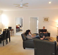 Brayfield Cottage - Redcliffe Tourism