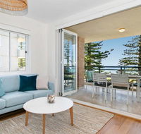 Breath-taking Ocean Front Apartment - Redcliffe Tourism
