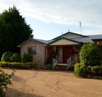 Brick Creek House - Redcliffe Tourism