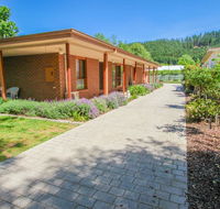 Bright Country Home - Redcliffe Tourism