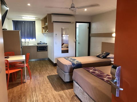 Broome Time Resort - Redcliffe Tourism 2
