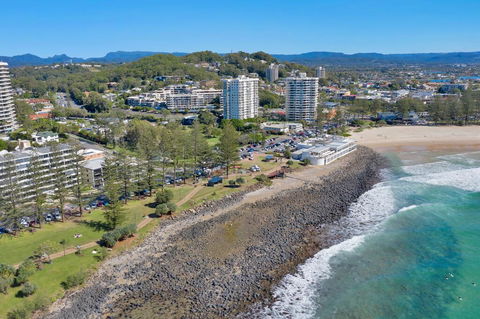 Bujerum Apartments On Burleigh - Redcliffe Tourism 1