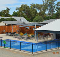 Bundalong Villas - Redcliffe Tourism