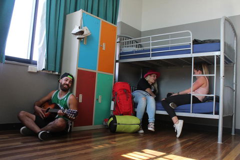 Bunk Brisbane - Redcliffe Tourism 2