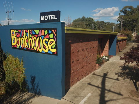 Bunkhouse Motel - Redcliffe Tourism 0