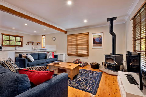 Bunyip Cottage - Redcliffe Tourism 2
