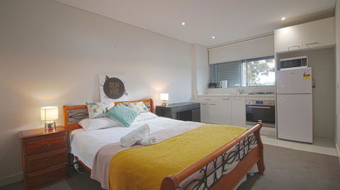 Burwood Centre Cosy Appartments - Redcliffe Tourism 2