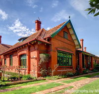 Buxton Manor - Redcliffe Tourism