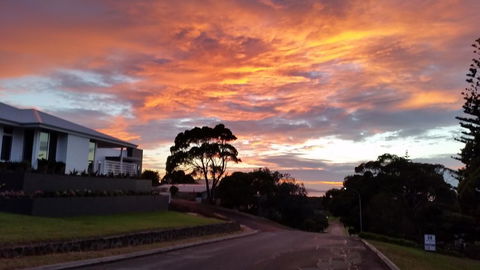 C'est La Vie - Redcliffe Tourism 0