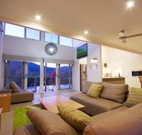 Cadence at Bright - Luxury accommodation - Redcliffe Tourism