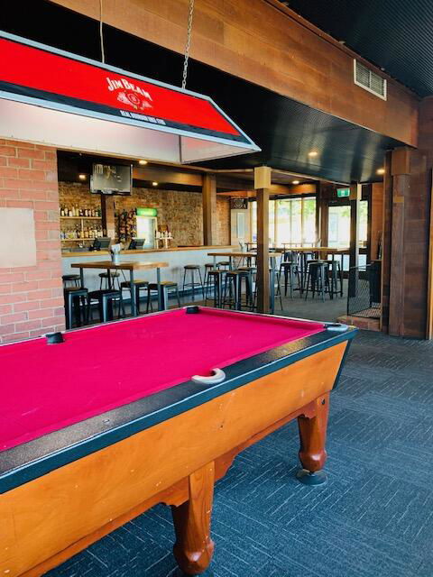 Caledonian Hotel Motel - Redcliffe Tourism 2