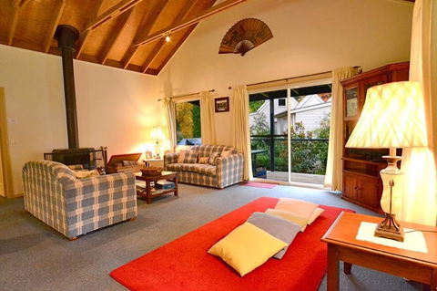 Camellia Lodge - Redcliffe Tourism 2