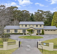Camelot - superbly proportioned and ideally located - Redcliffe Tourism