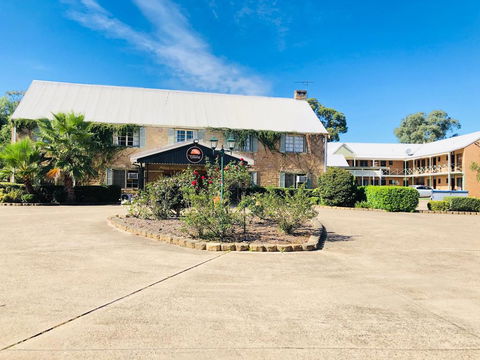 Campbelltown Colonial Motor Inn - Redcliffe Tourism 0
