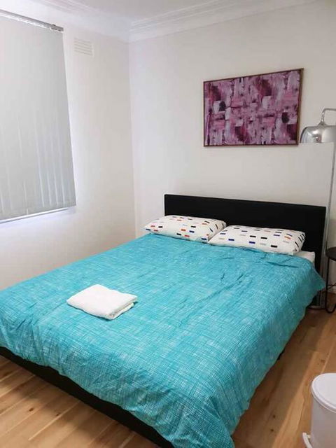 CAMPBELLTOWN HOLIDAY HOME 3 BED + FREE PARKING NCA039 - Redcliffe Tourism 3