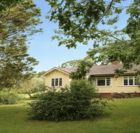 Canary Cottage - fresh clean simple  comfortable - Redcliffe Tourism