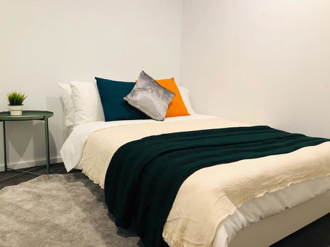 Canberra CBD Apartment 2BR 2BA 1Carpark - Redcliffe Tourism 2