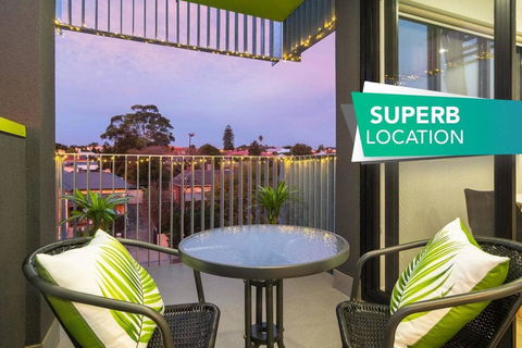 Canopy @ 44-Minutes From The CBD, Train And Cafes - Wifi - Nespresso - Amenities - Redcliffe Tourism 0