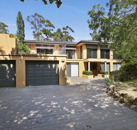 Canyons Bend - 5 Minute walk to shops and cafes - Redcliffe Tourism
