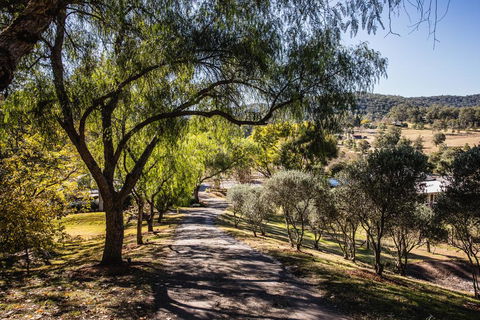Capers Guesthouse, Barn And Cottage - Redcliffe Tourism 0