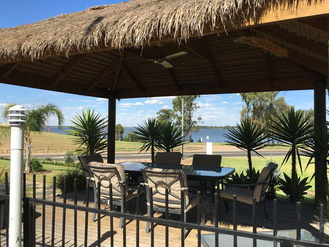 Capricorn Motor Inn - Redcliffe Tourism 2