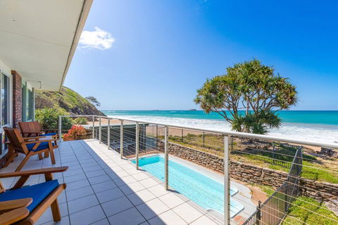 Captain's Quarters - Redcliffe Tourism 1