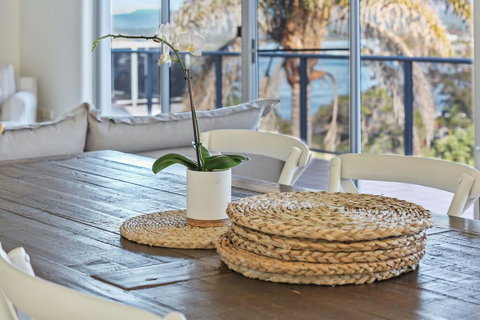 Captains Quaters - Redcliffe Tourism 3