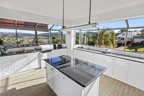 Captains Quaters - Redcliffe Tourism 2