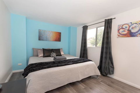 Carramar Studio KingBed PrivateRm 1 Min To Station - STUDIO - Redcliffe Tourism 0